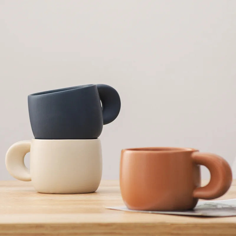 Modern Mug with Thick Handle - Tortuna