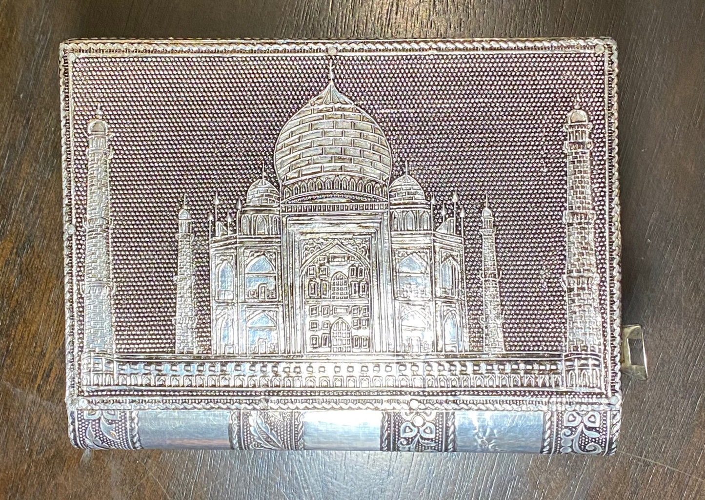 Taj Mahal Embossed Metal Jewelry Box - Tortuna